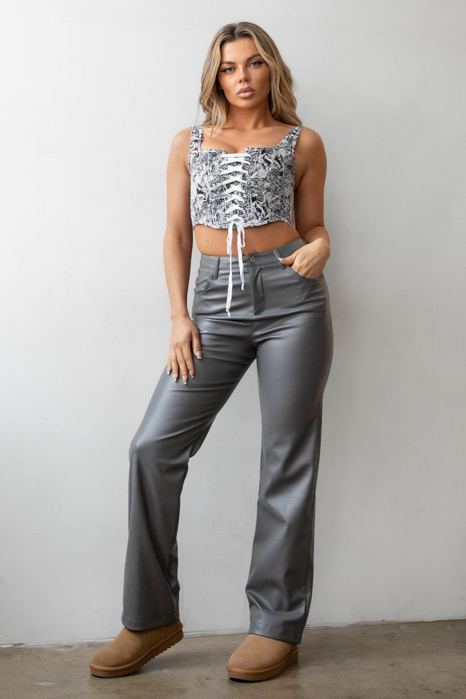 PH27766-CINNABUM CHARCOAL