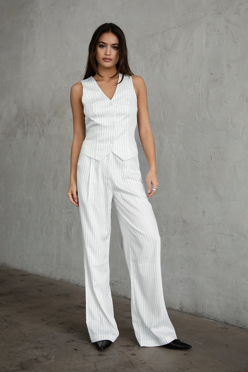 TPA29635-GIORGIO WHITE