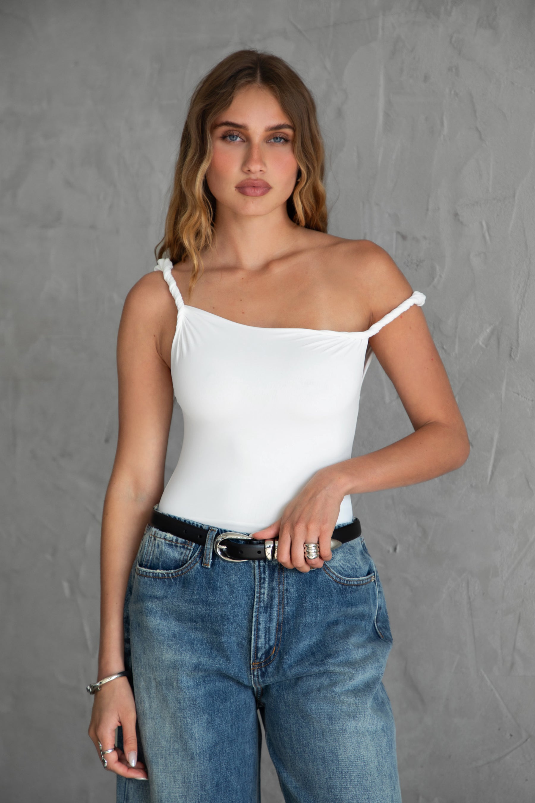 JC30804-ADELLE WHITE