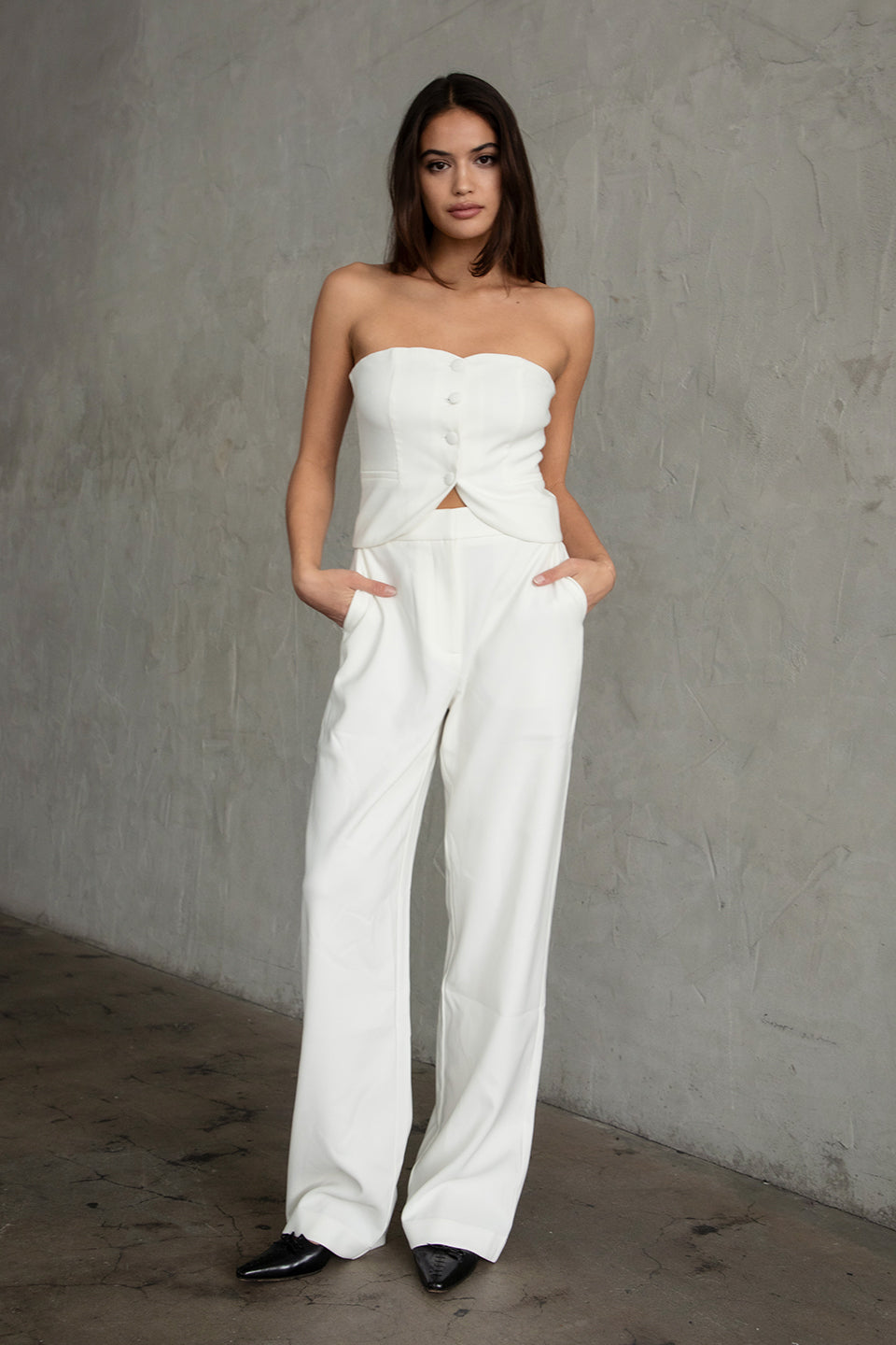 PH29888-STASSI-P WHITE