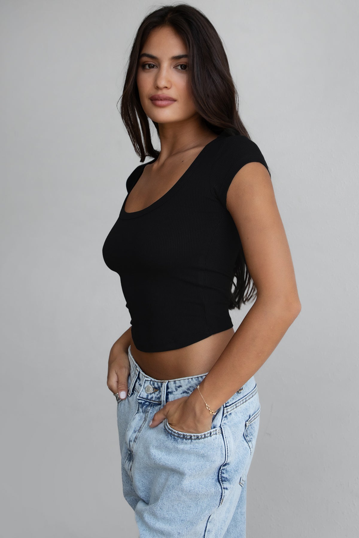 TH30649BA-LEAH-CS