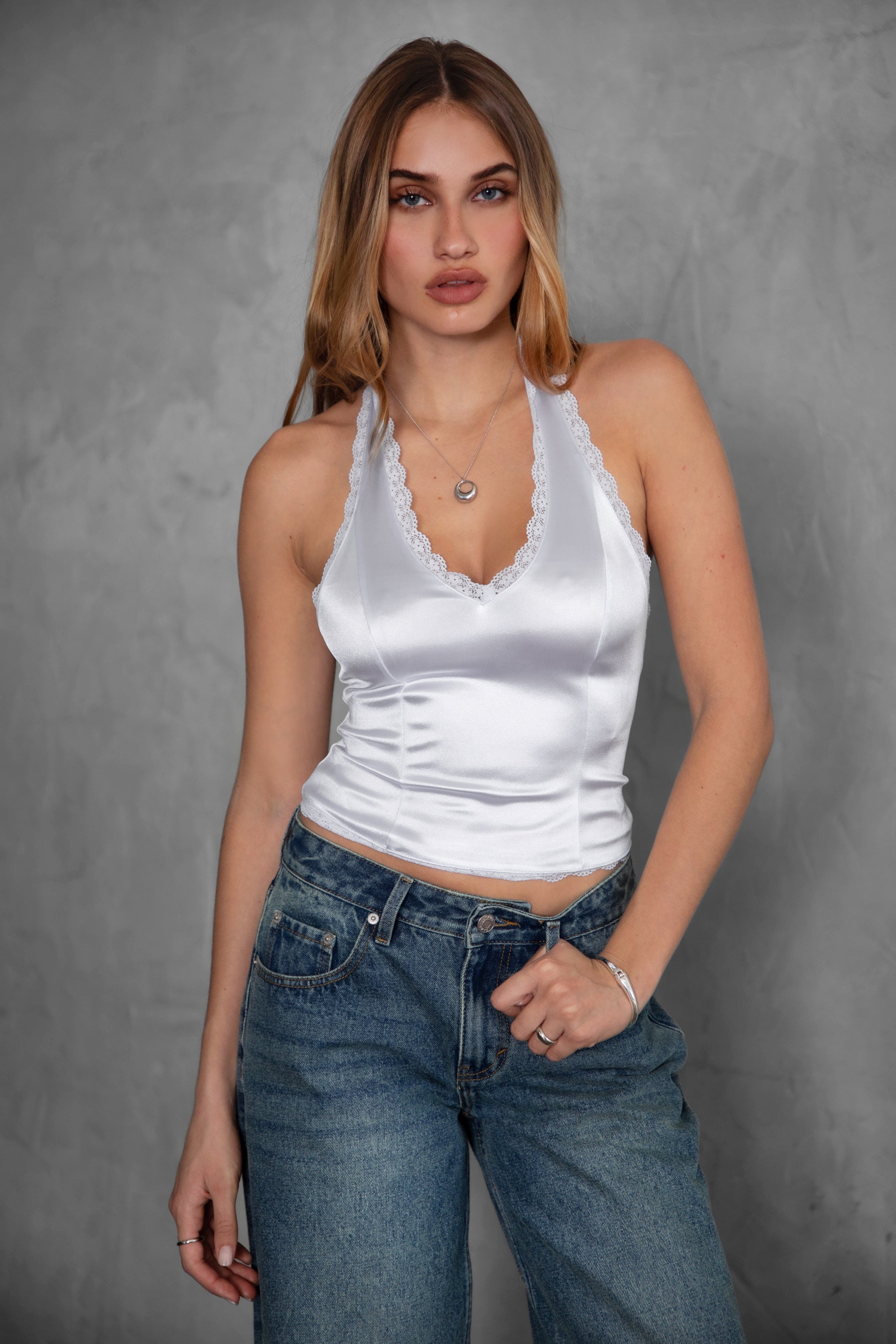 TH30765-JAQUELYN WHITE