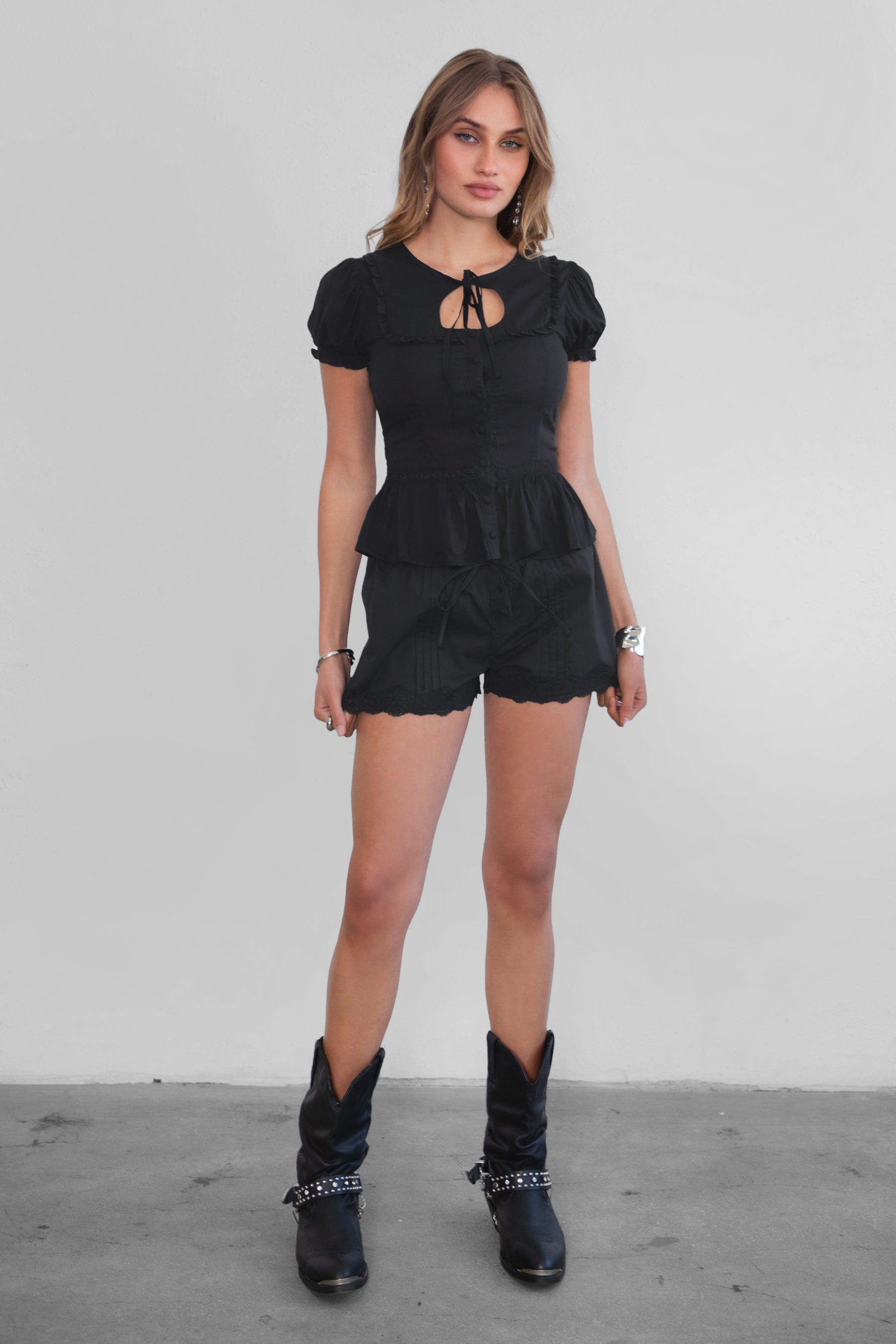 TH31145-AGATHA